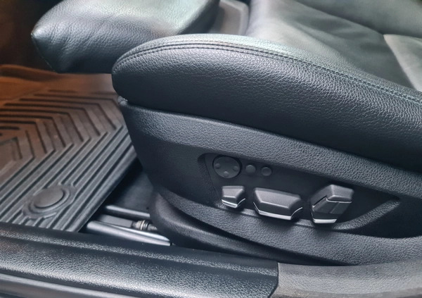 BMW Seria 5 cena 58900 przebieg: 196500, rok produkcji 2013 z Poznań małe 326